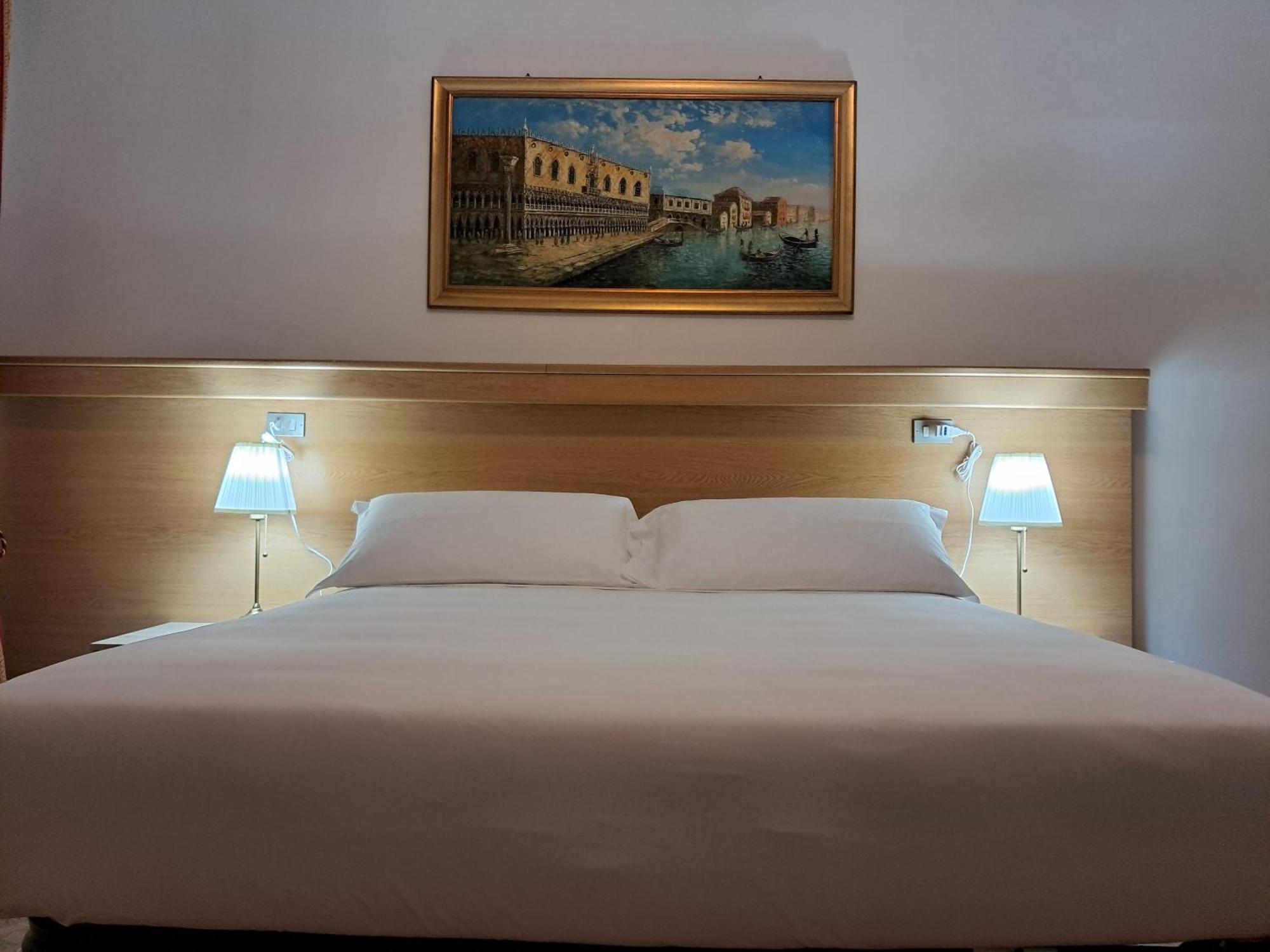Hotel Tito 2 梅斯特雷 外观 照片