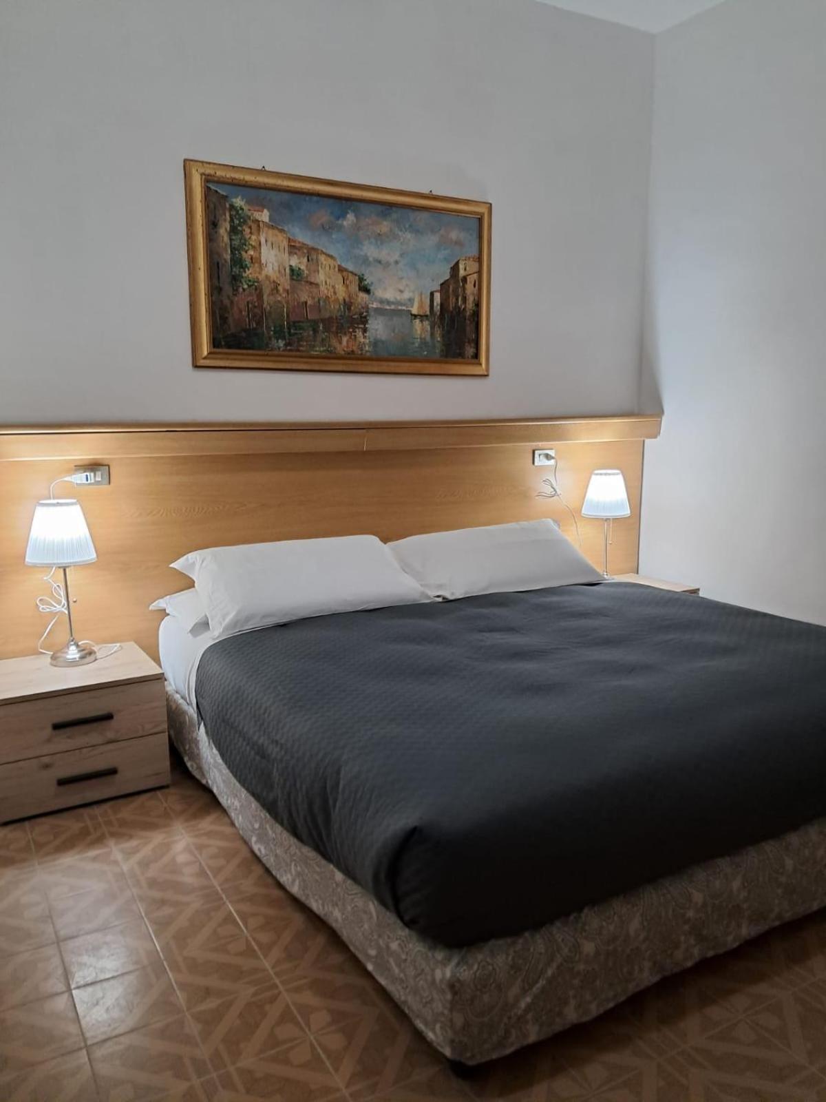 Hotel Tito 2 梅斯特雷 外观 照片